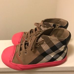 Burberry girl sneakers